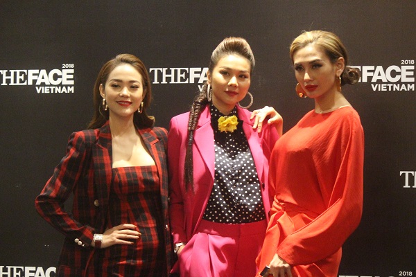 Minh Hằng khoe vòng 1 nghẹt thở, sexy lấn át cả Thanh Hằng và Võ Hoàng Yến